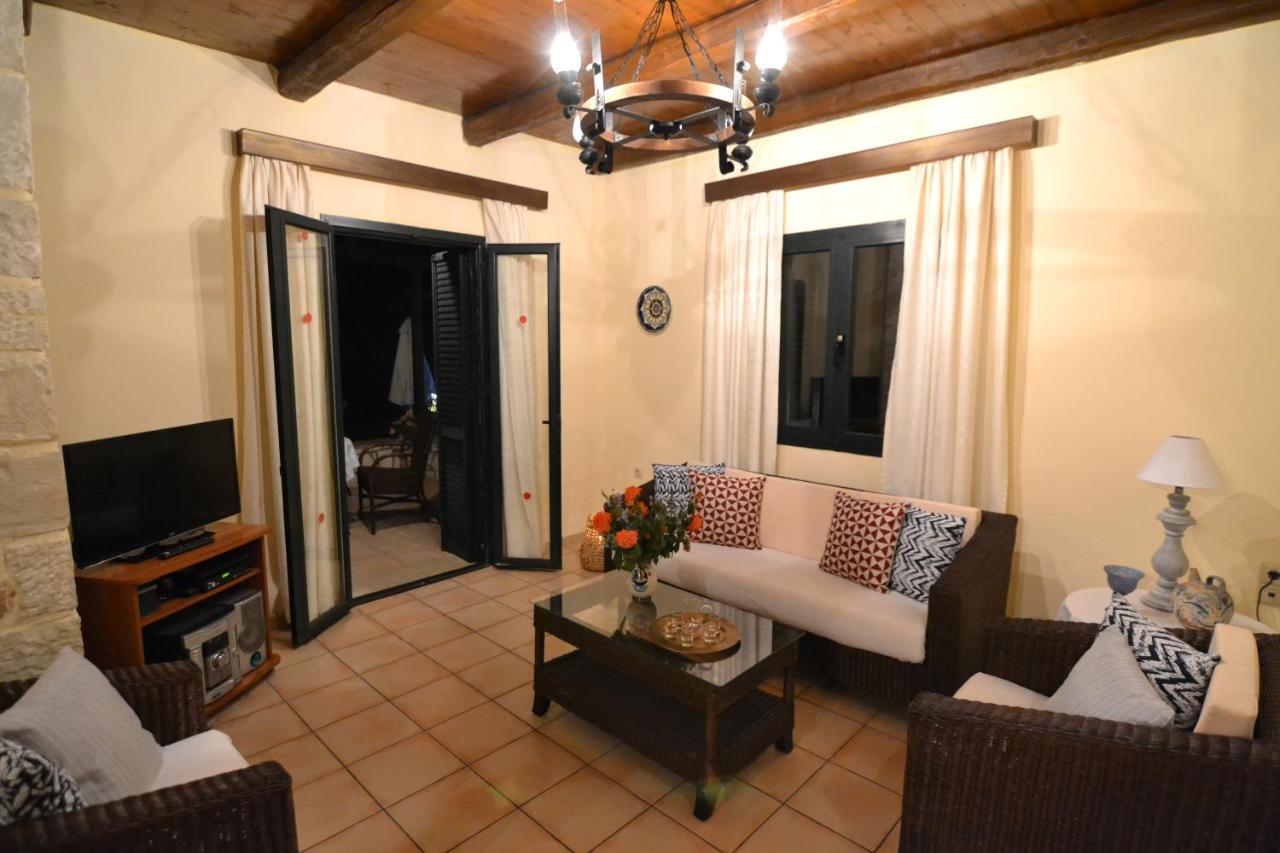 Christina Villas- Minoan Inland Pentamodi Exterior foto